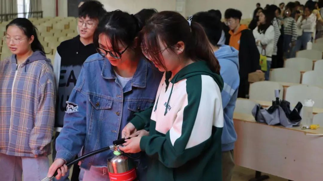 足球比分